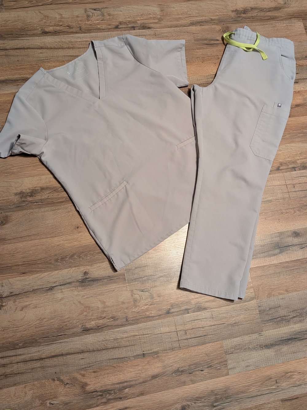 Women’s Figs Large Set